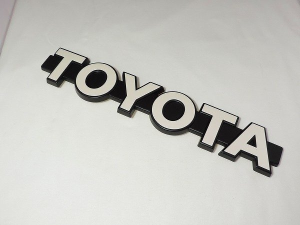 トヨタ純正 ランドクルーザー60 フロントグリルエンブレム トヨタエンブレム 【希少正規国内純正部品】 経年劣化 補修部品拍卖