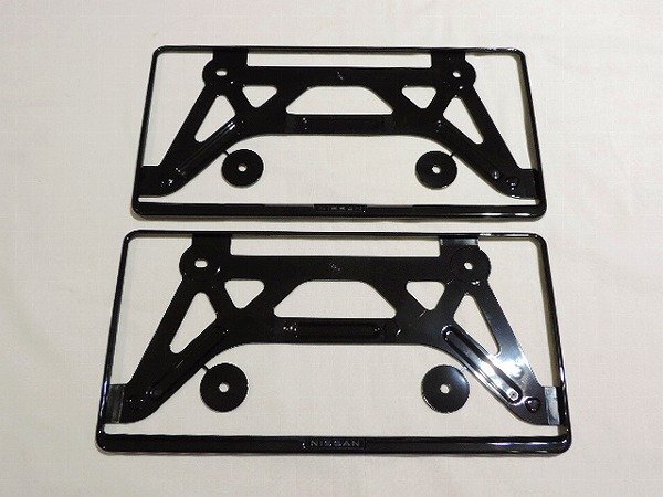 【新品】 日産純正 アリア FE0 用 ナンバープレートリム ブラック 2枚セット ニッサン エンブレム付 ナンバーフレーム拍卖