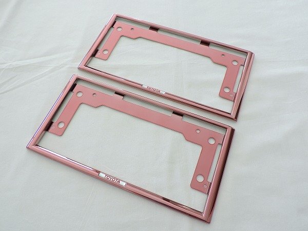 トヨタ純正 ピンク ナンバープレートリム ナンバーフレーム 2枚セット TOYOTAロゴ入り拍卖