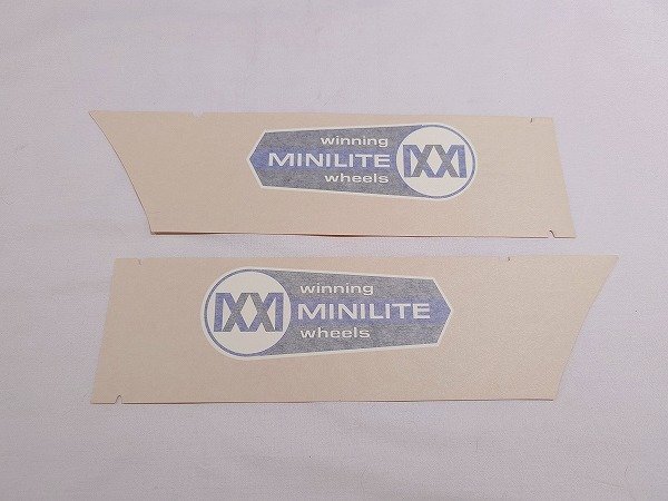 【新品】 ダイハツ純正 L700 ・ L710 ミラ ・ ミラジーノ 用 ミニライト サイドデカール 左右セット 補修部品 色々な車種に流用可能拍卖