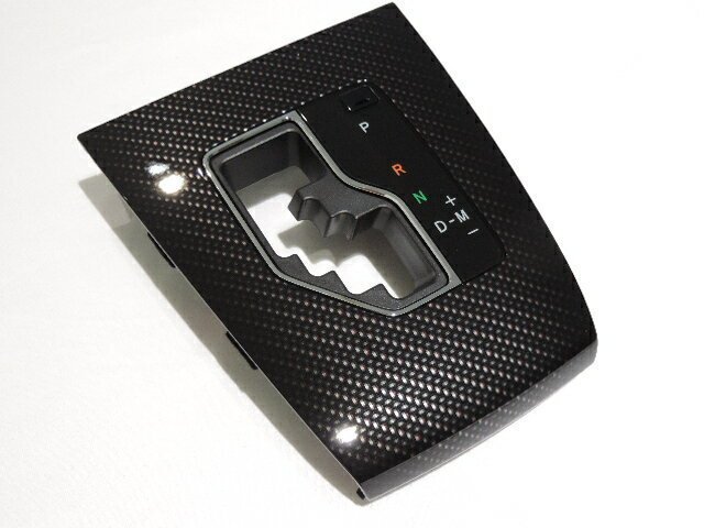 TOYOTA トヨタ純正 60系ハリアー後期用 メタルカーボン調 シフトパネル 前期に流用可能!!【国内正規純正部品】 ZSU6#W インテリアパネル拍卖