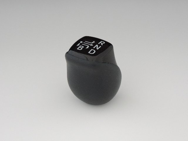 【国内正規純正部品】トヨタ純正 50系プリウスPHV GRスポーツ用 シフトノブ ブラック 黒 流用 H27/11~ ZVW50 ZVW51 ZVW55拍卖