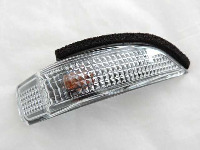 TOYOTA トヨタ純正 ドアミラーウィンカーレンズ 右側 補修用パーツ 他の車種に流用可能拍卖