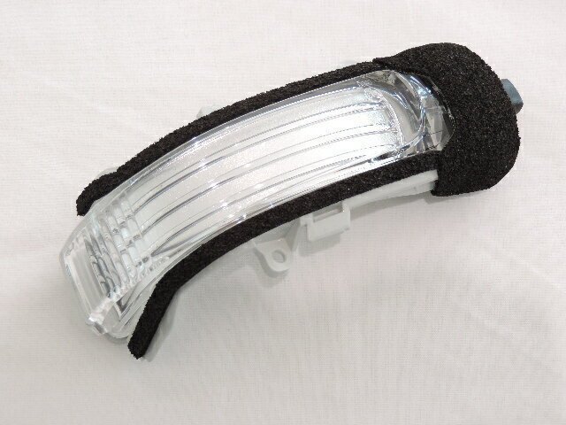 TOYOTA トヨタ純正 ドアミラーウィンカーレンズ LED 左側 補修用パーツ 他の車種に流用可能 適合は本文参照拍卖