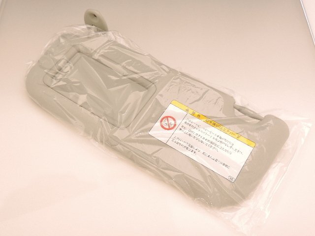 TOYOTA トヨタ純正 バニティ ミラー付 サンバイザー 左側 アクア等に流用可能 NHP10 H23.12~ 【国内正規純正部品】拍卖