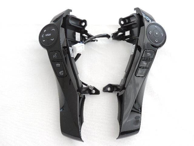 TOYOTA トヨタ純正 40系プリウスα 特別仕様車 S tune BLACK2用 ステアリングスイッチ 左右セット流用可能 カラー:ブラック ラメ入り拍卖