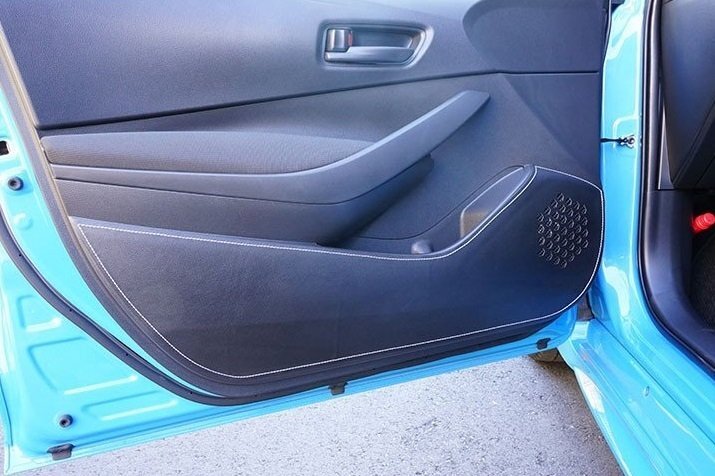 TOM'S トムス トヨタ 現行 カローラ 白ステッチ ドアキックプロテクター ドア傷つき防止 H31/10~ ZWE21# ZRE212 NRE210 全グレード拍卖