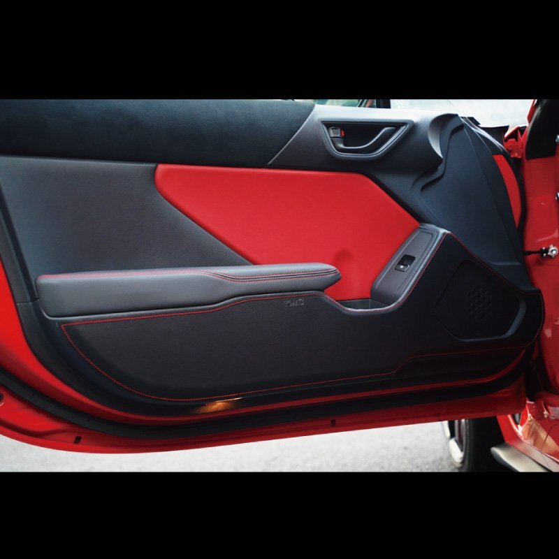 トムス トヨタ GR86 ドアキック プロテクター ホワイトステッチ 08471-TZN80 ドア傷つき防止 インテリア ZN8 TOM'S拍卖