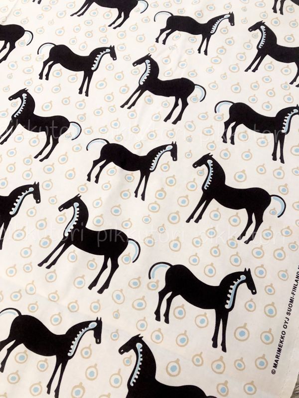 ★ 大判 Marimekko マリメッコ 生地 ファブリック MUSTA TAMMA ムスタタンマ ホワイト 200cm ★拍卖