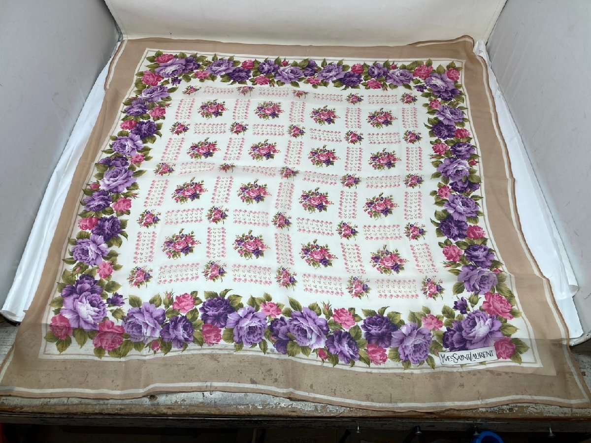 ◆YvesSaintLaurent イヴサンローラン スカーフ 花柄 絹100% 服飾雑貨 中古◆15520拍卖