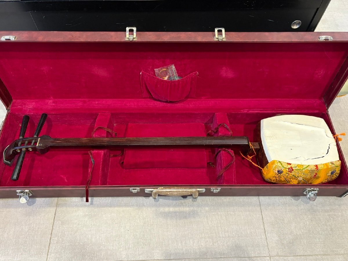 ◆メーカー不明 三味線 ケース付き 楽器 詳細不明 現状 ジャンク◆18420★拍卖