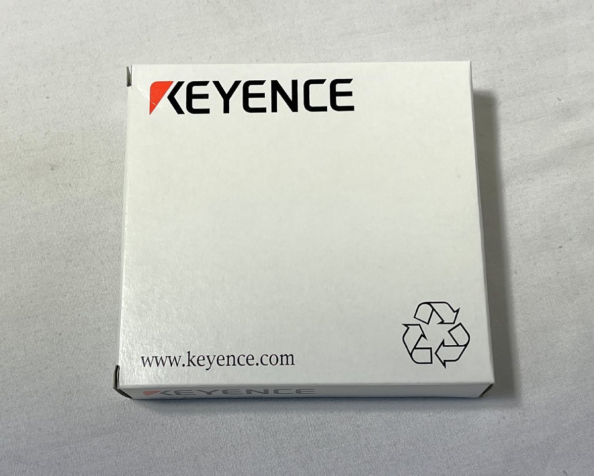 ▽KEYENCE キーエンス アンプ内蔵型光電センサ 角型 反射型 ケーブルタイプ PZ-M11 未使用・現状品▽012764拍卖