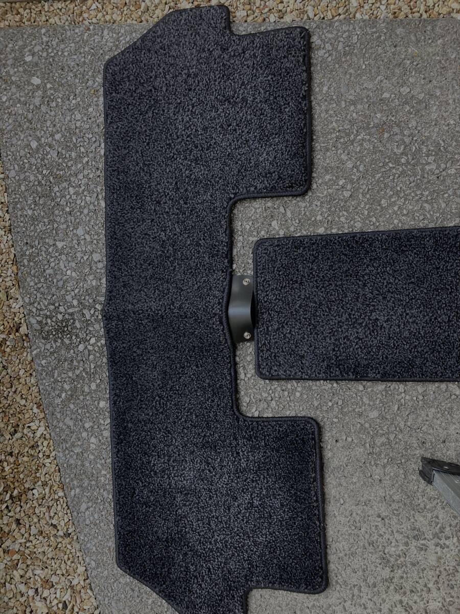 フリードGP3 GB3純正フロアマット 三列目拍卖