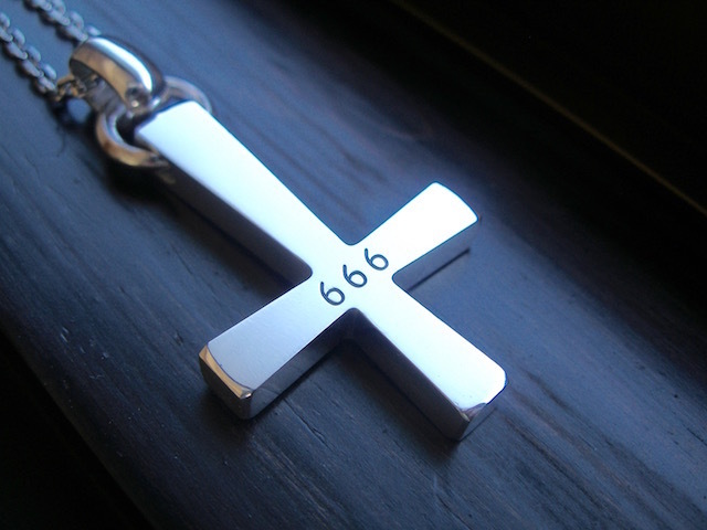 仁尾彫金『666ビック逆十字クロスチェーン無し』ハンドメイド144拍卖