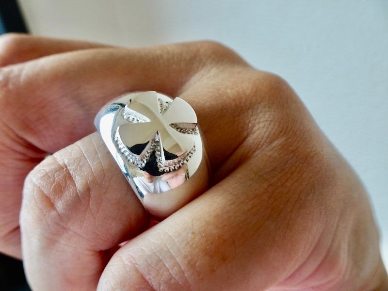 仁尾彫金『アイアンクロス甲丸リング、燻無し』ハンドメイド417拍卖