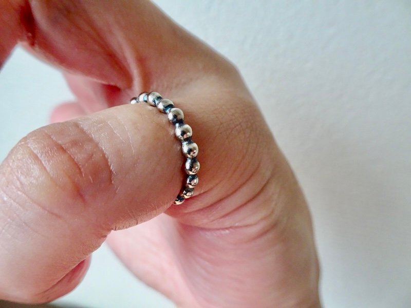 仁尾彫金『釈迦玉ピンキーリング、燻し』ハンドメイド382b拍卖