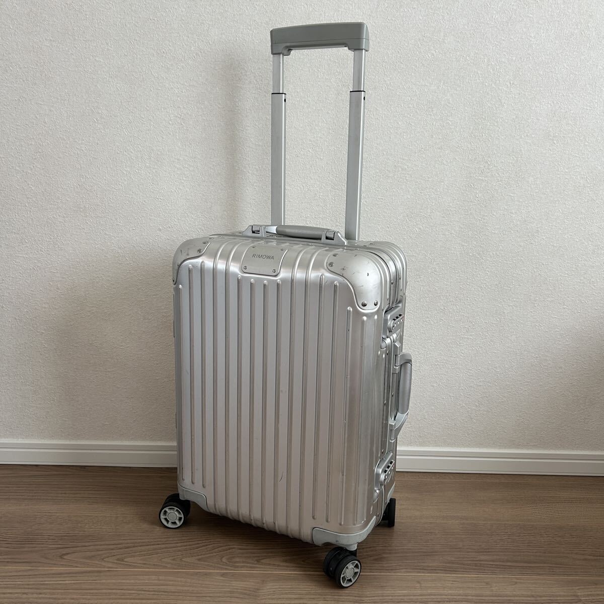 RIMOWA リモワ ORIGINAL CABIN 35L オリジナルキャビン キャリーケース拍卖