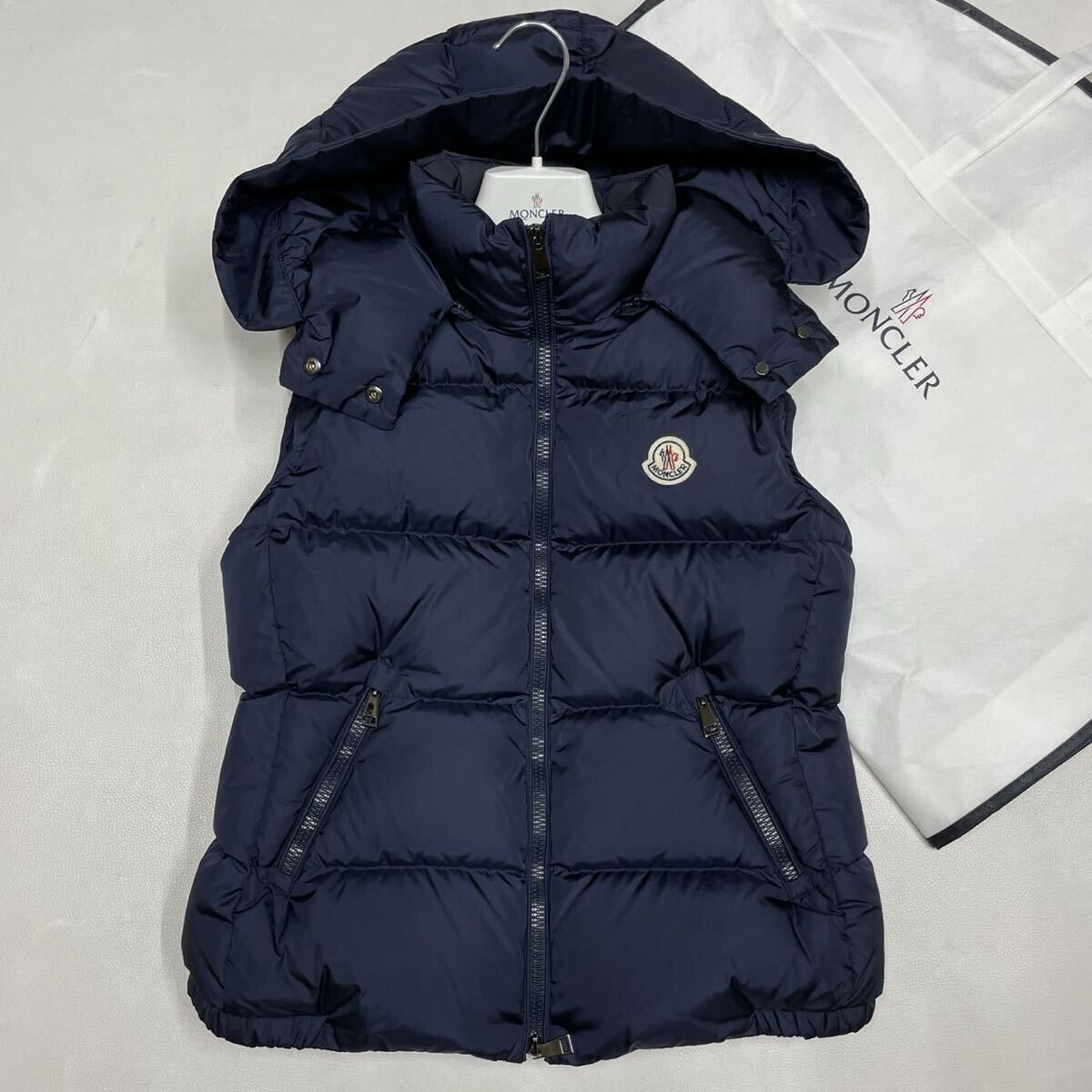 MONCLER モンクレール GALLINULE GILET ダウンベスト ネイビー ガーメントケース ハンガー付き拍卖