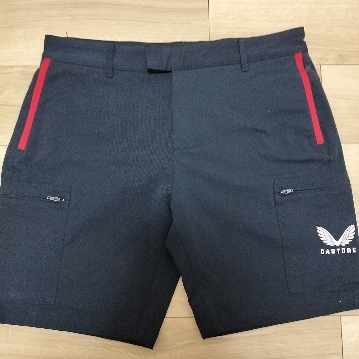 2024 オラクル・レッドブルレーシングF1チーム支給品 ハーフパンツ Lサイズ日本XLサイズ相当 非売品 フェルスタッペン CASTORE 拍卖