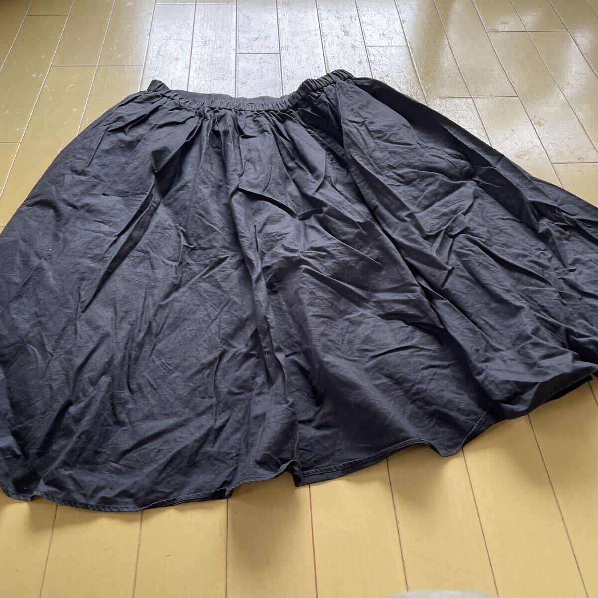 送料無料 ドレステリア 黒 フレアスカート ウエストゴム拍卖