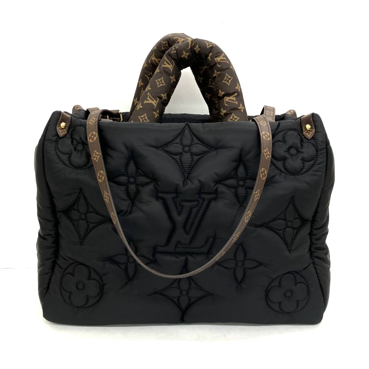 【美品】 LOUIS VUITTON ルイヴィトン LVピロー オンザゴーMM M21069 2WAYバッグ ヴィトン ブラック ナイロン レディース 品物のみ拍卖