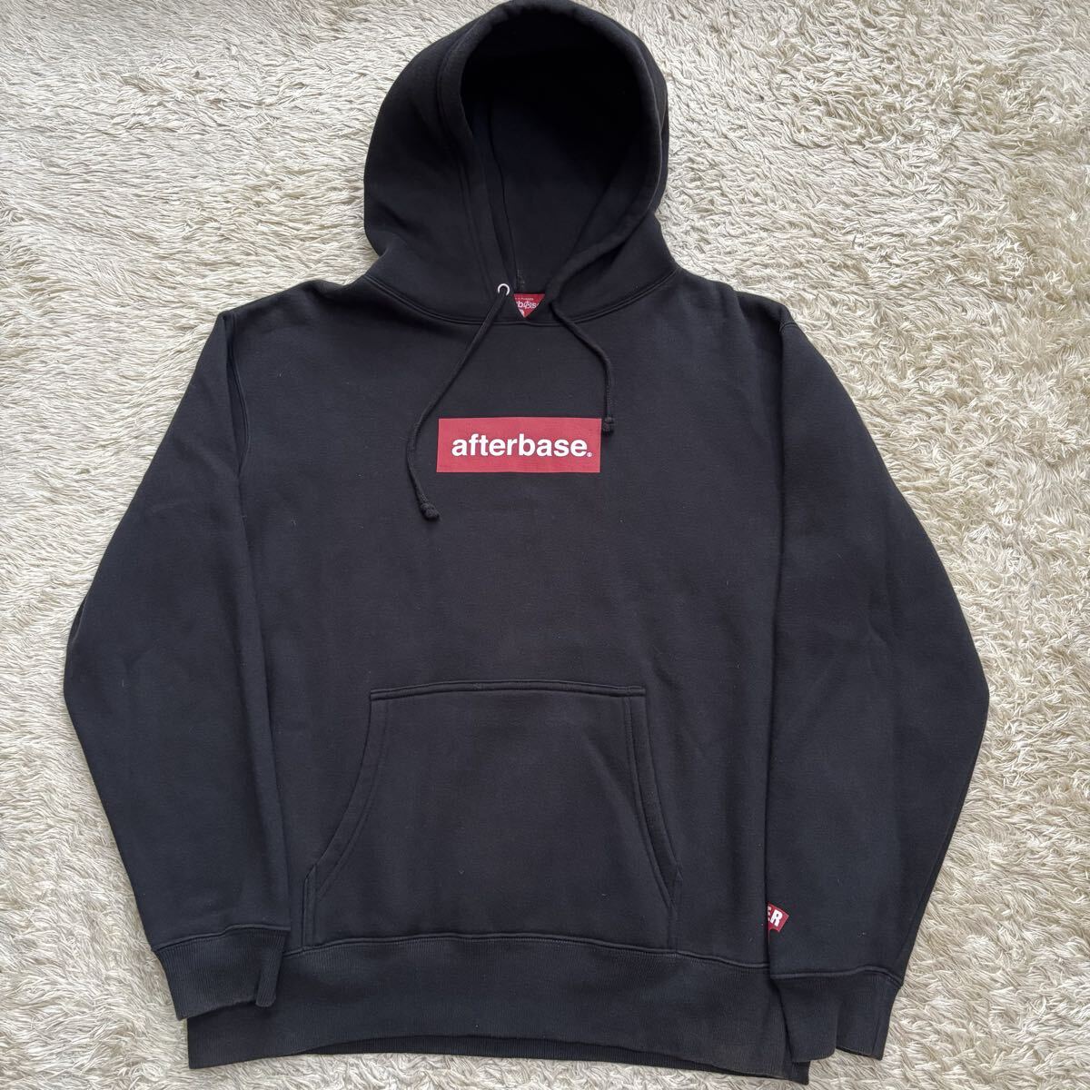 afterbase L ボックスロゴ ブラック パーカー 拍卖
