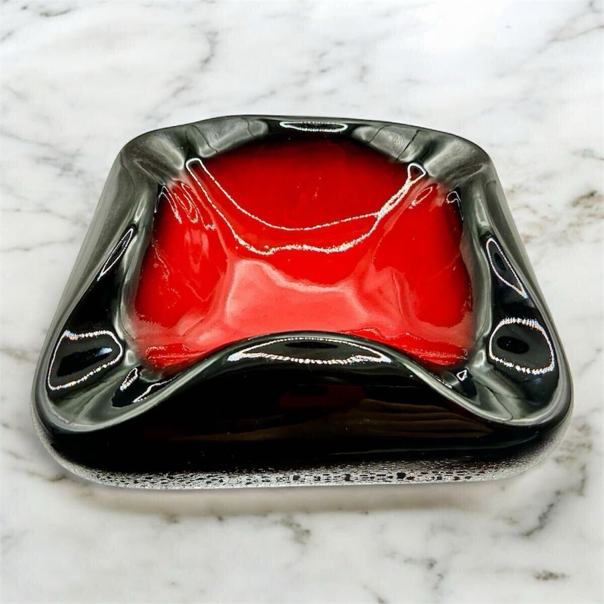 ヴィンテージ灰皿 ガラス製 イームズの家具とともにミッドセンチュリー スぺースエイジデザイン!拍卖