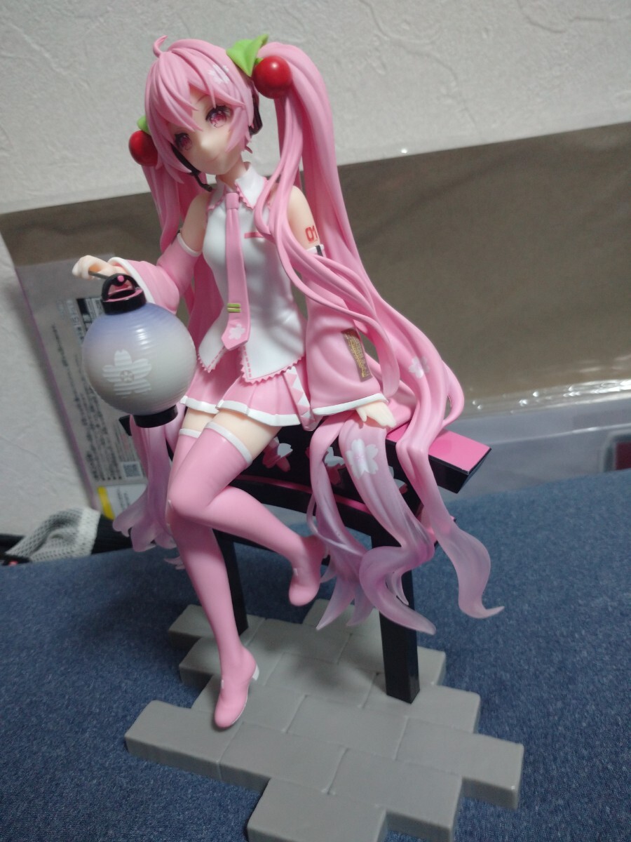 【開封品・箱無し・灯篭点灯しません】タイトー 初音ミク 桜ミク AMP+フィギュア~桜堤灯ver.拍卖