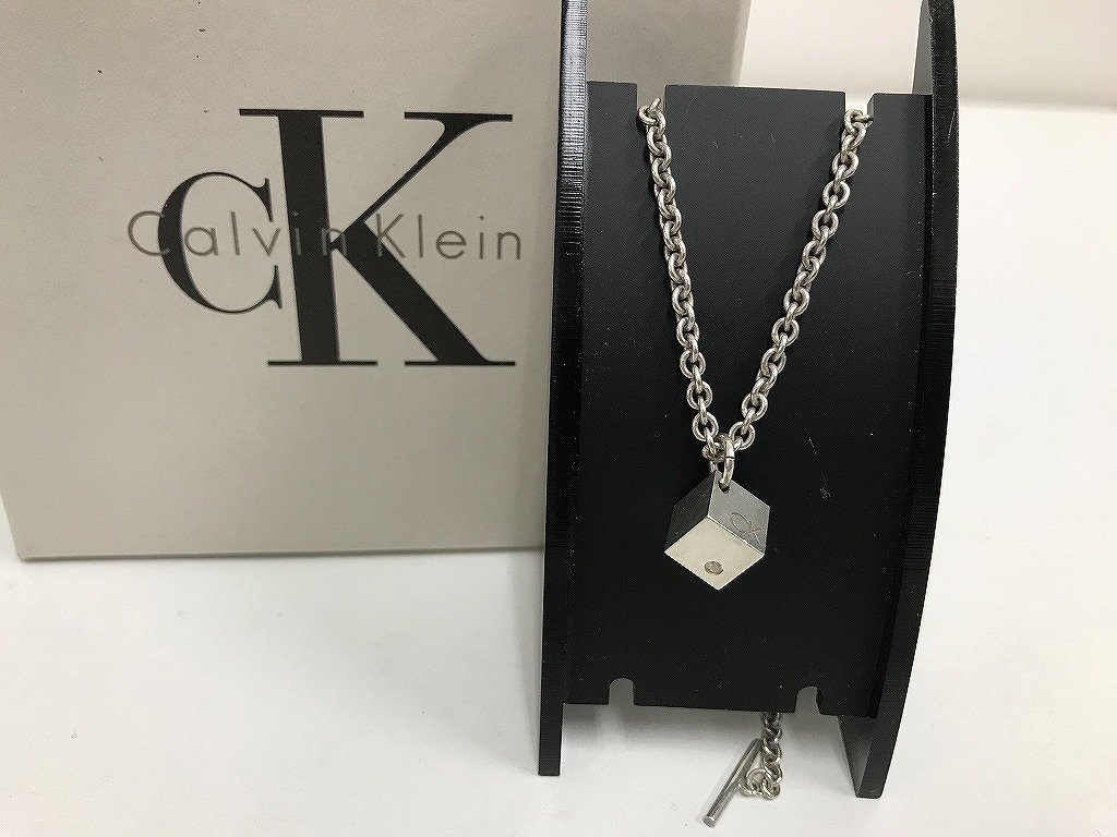 カルバンクライン Calvin klein 上品でスタイリッシュなお洒落の魅力 キューブ CK 925シルバー ネックレス約46cm 通勤通学拍卖