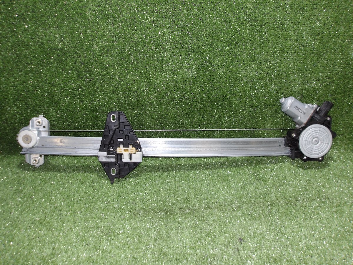 【D】ホンダ フリード GB3 純正 F右 パワーウィンドウモーター レギュレーター付 6P MITSUBA 807260 A-048 CM012350拍卖