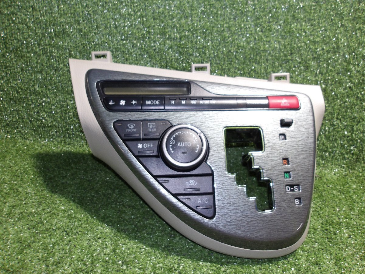 【ヤ①】トヨタ アイシス ZGM15W/ZGM10/ANM10 純正 エアコンスイッチ 55413-44200拍卖