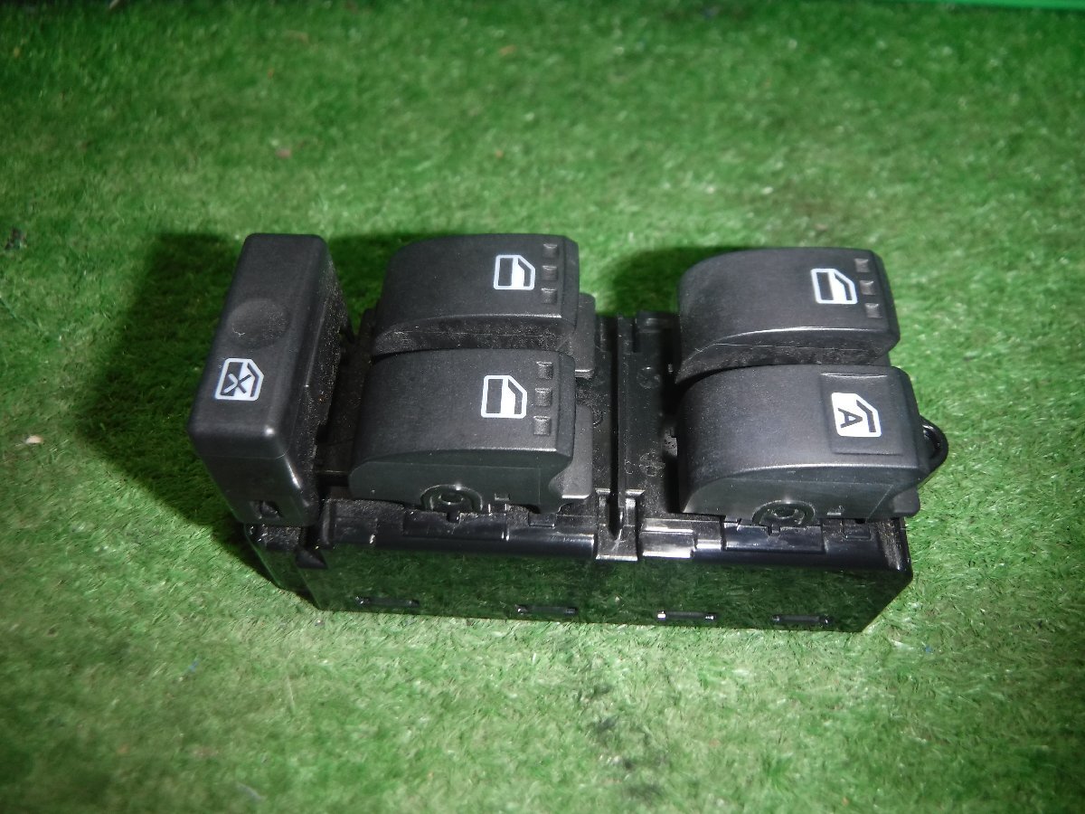 【A】ダイハツ タント LA610S/LA600S 純正 運転席パワーウインドウスイッチ 84820-B2440 1194T16AD CEW-D001-001拍卖