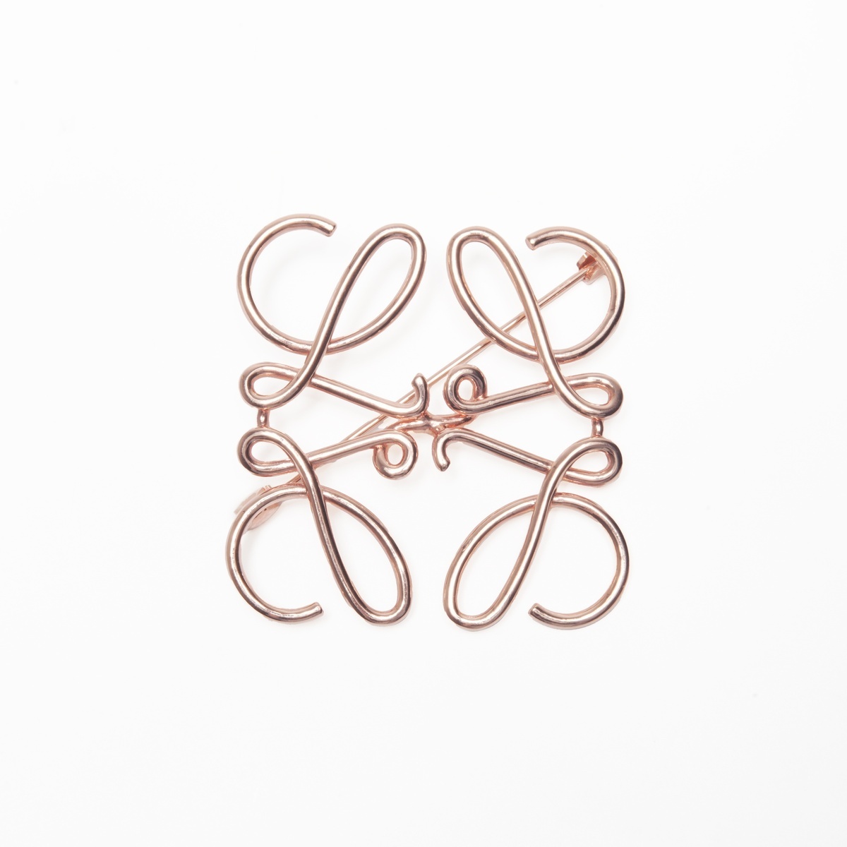 ロエベ LOEWE ブローチ アナグラム ゴールド拍卖