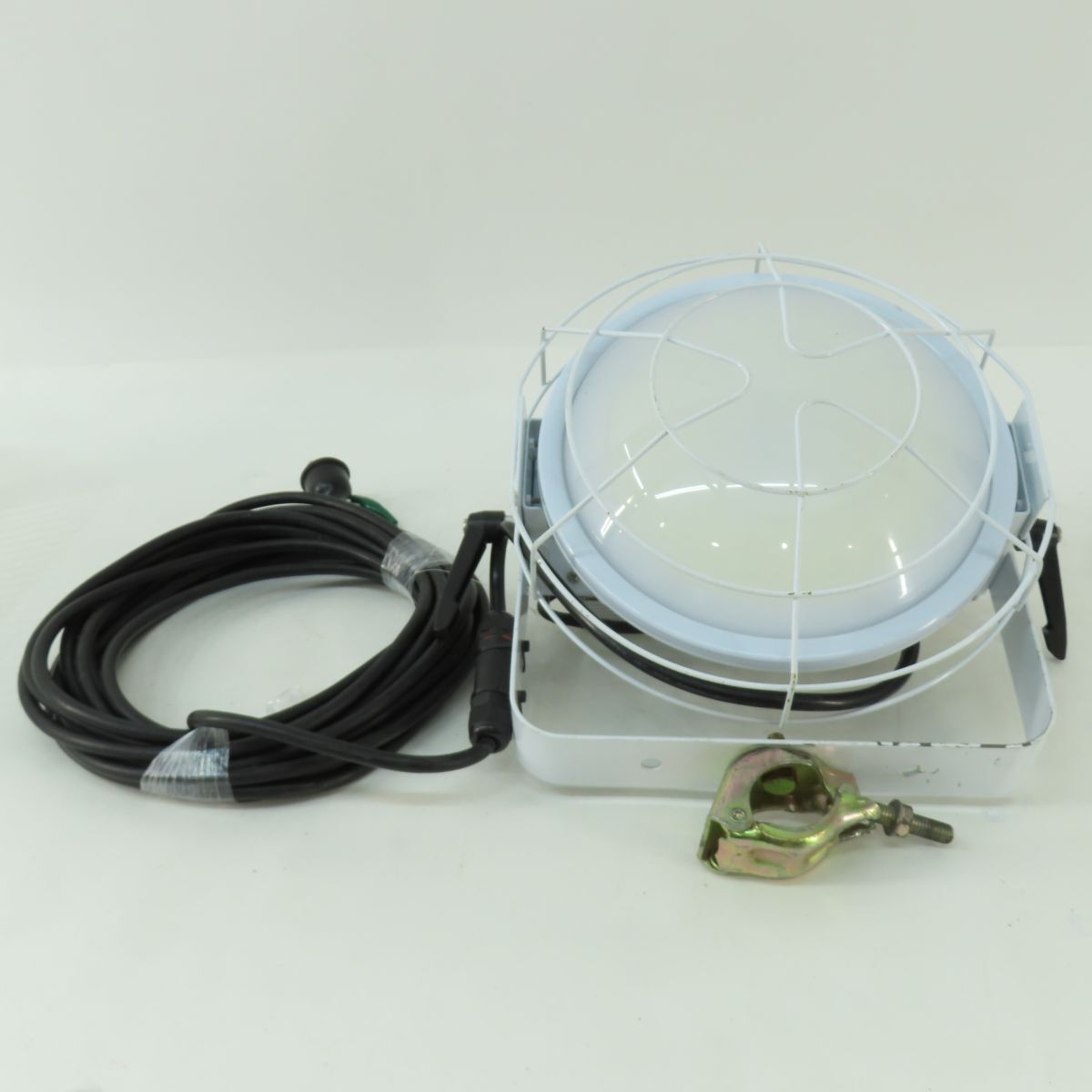 104【点灯確認のみ】NICHIDO/日動工業 Hi-disk150W L150V2-D-HMW-50K-N 吊り下げ型照明 投光器タイプ ※中古拍卖