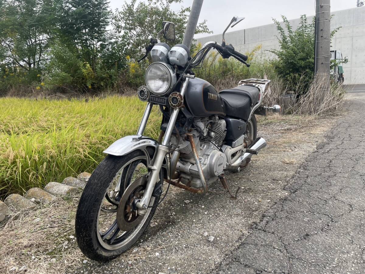 ≪愛知≫ ヤマハ XV750 5E5 書なし クランキングOK 点火OK 部品取り ジャンク扱い 拍卖