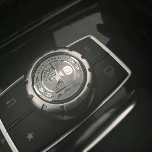 ハイエンド NEW AMG アップル アルミ コマンドエンブレム スモール サイズ A45 C63 E63 CLA CLS拍卖