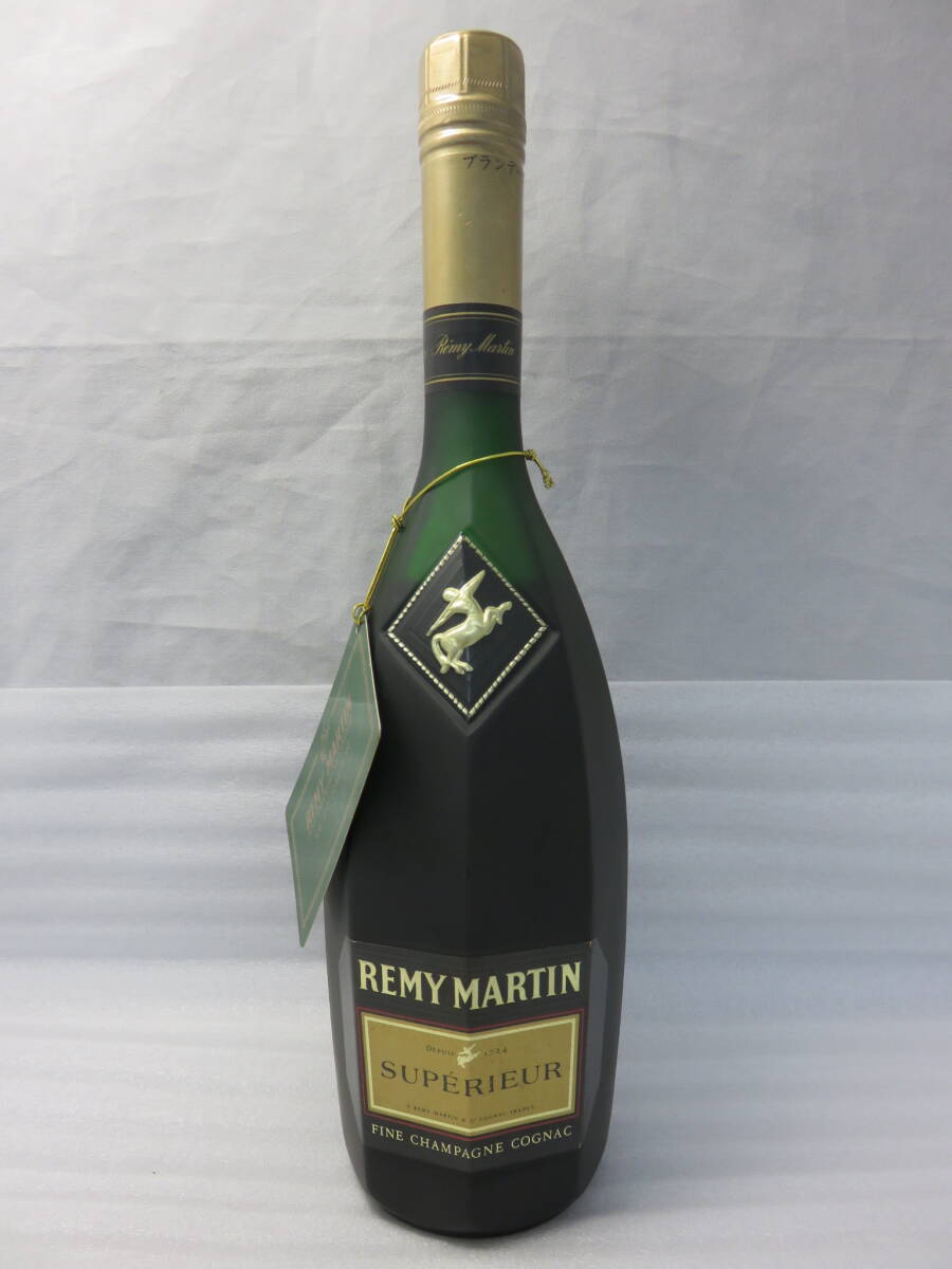 【未開栓】輸入酒 REMY MARTIN レミーマルタン SUPERIEUR スペリオール(スペリョール) 700ml 40度 コニャック ブランデー 古酒 長期保管品拍卖