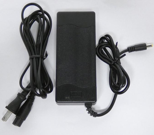 ■KAIHOU ACアダプター XVE-2940200 AC100-240V DC29.4V 2A センタープラス 直径5.5mm拍卖