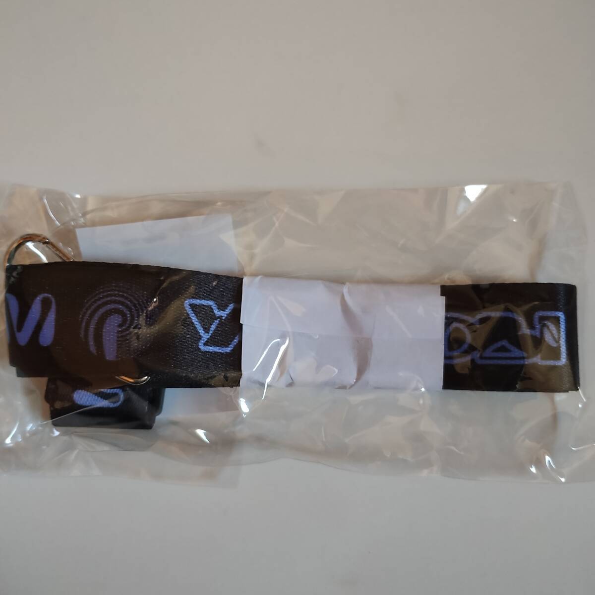 YOASOBI 超現実 ガチャ ガチャガチャ ネックストラップ 黒拍卖