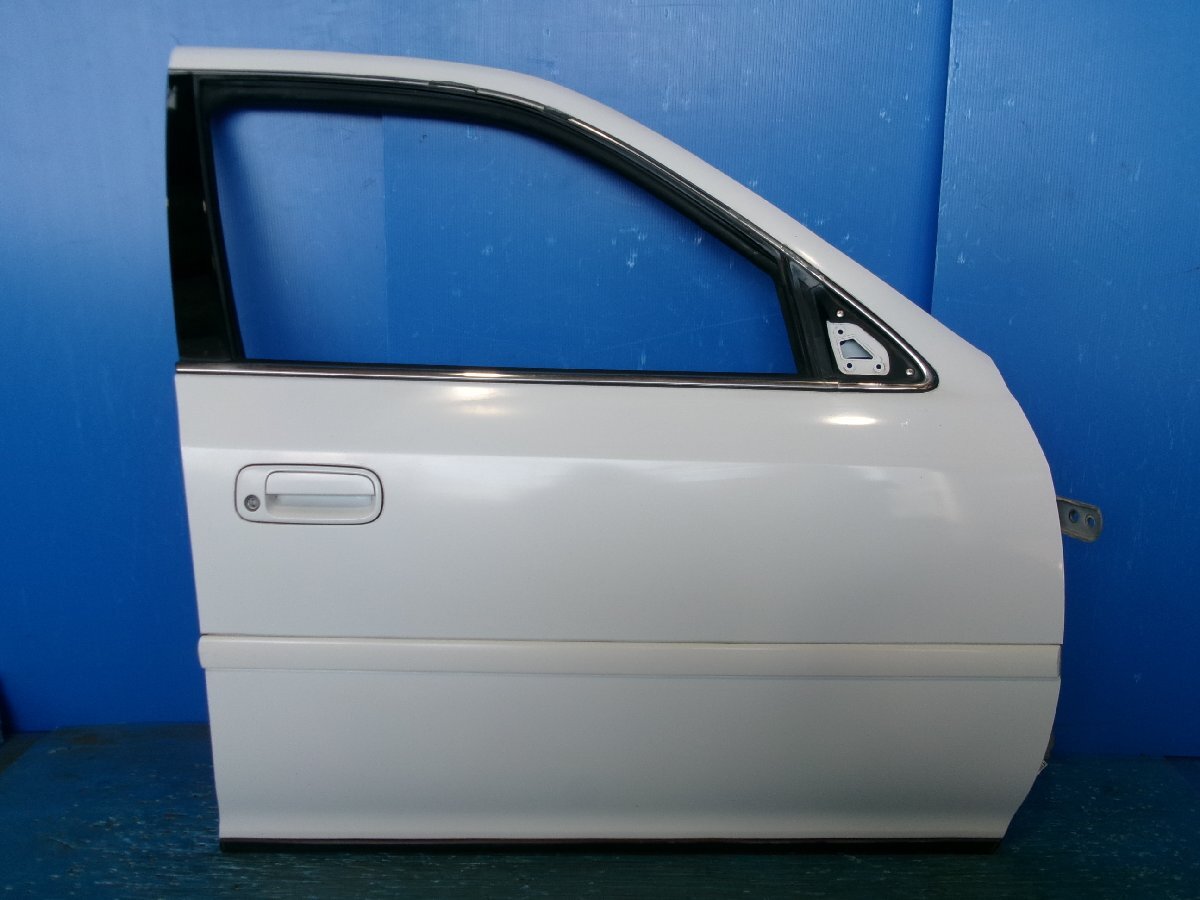トヨタ クレスタ JZX100 スーパールーセント2.5 前期 右フロント ドアパネル パネル カラー ホワイト 040 Y7.1106拍卖