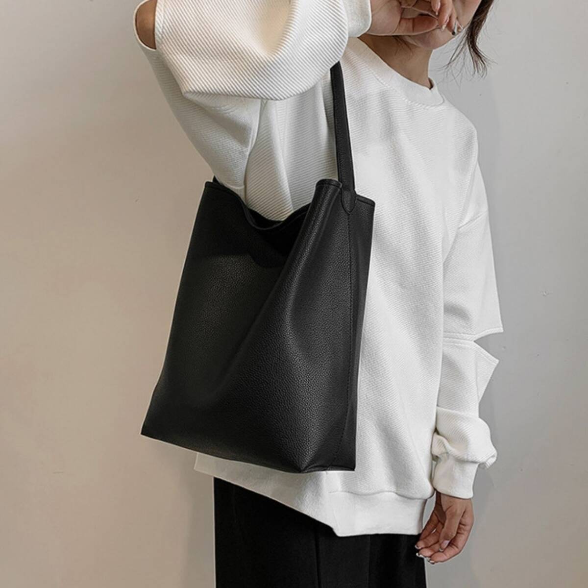 軽量 トートバッグ ブラック ショルダーバッグ マザーズバッグ レディース a4 バッグ拍卖