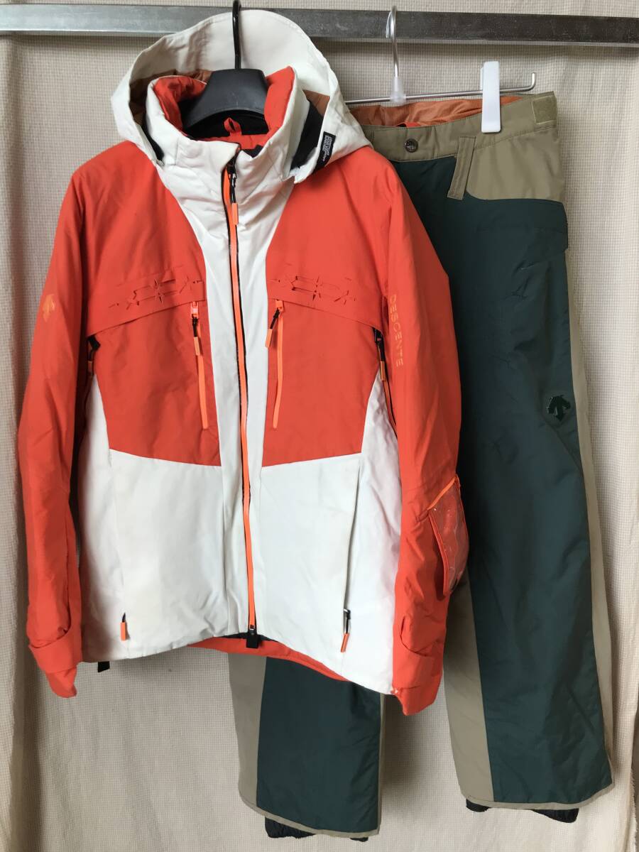 ☆★☆2026スタートセール!デサントSIO CONCEPT 中綿入りストレッチスキーウェア上下セット Mサイズ/美品☆★☆拍卖