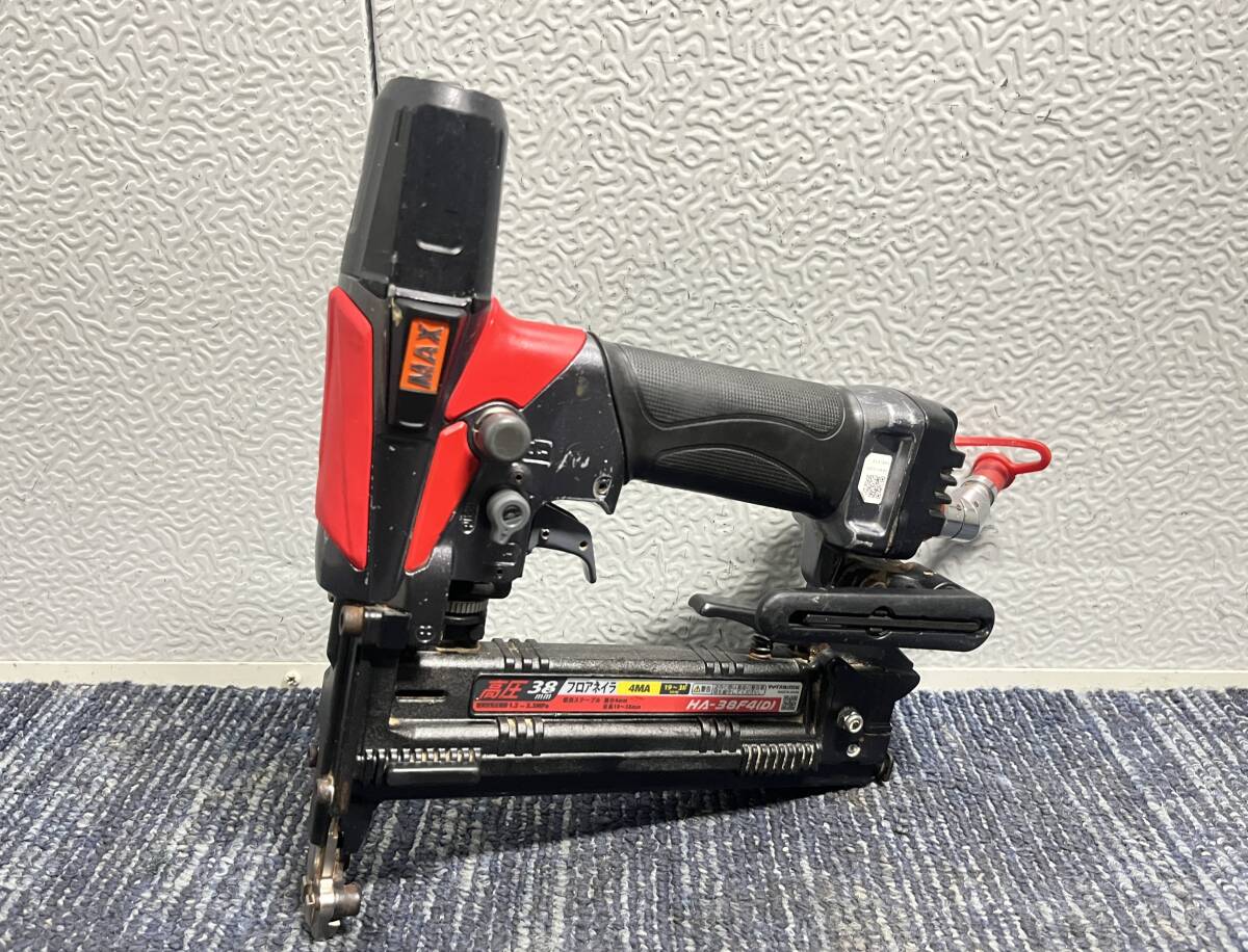 【美品】MAX マックス 38mm 高圧 ステープル用エアネイラ HA-38F4(D) エアタッカー エアーツール 10587拍卖