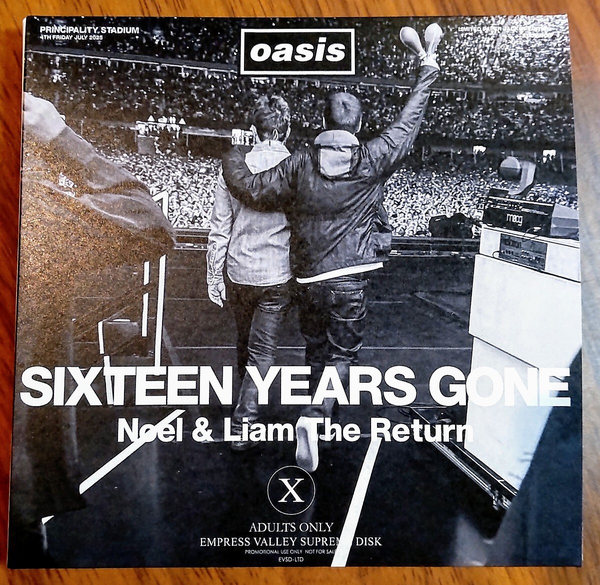 OASIS SIXTEEN YEARS GONE オアシス 2025 NOEL GALLAGHER LIAM GALLAGHER 2CD 期間限定プライス拍卖