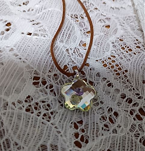 ネコポス230円 極美品 SWAROVSKI スワロフスキー クリスタル 花 フラワー ネックレス ペンダント アクセサリー レディース クリアー拍卖