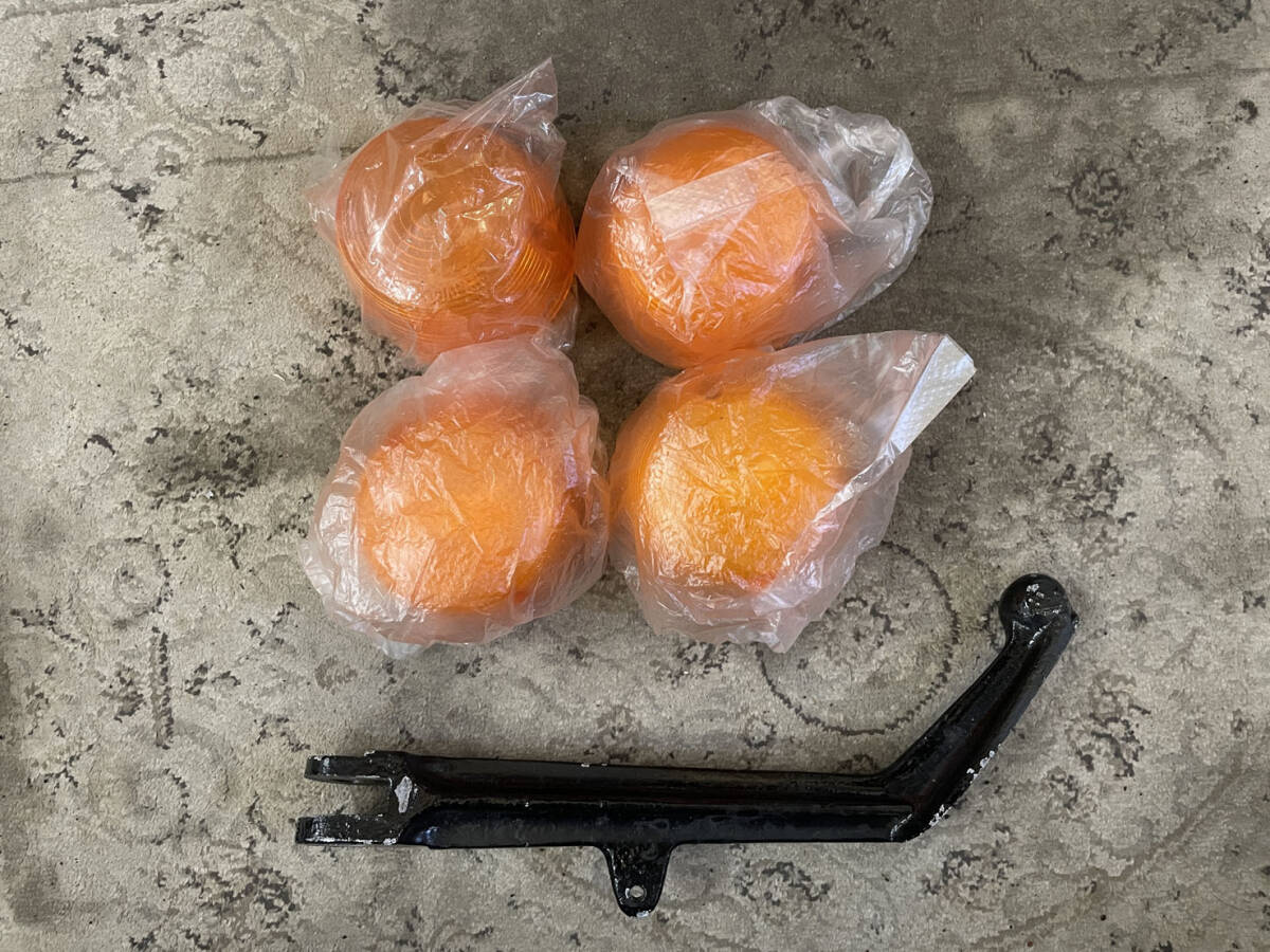 ヤマハ XS1、XS1B、XS650、部品一山 ③拍卖