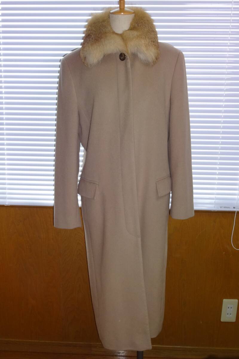 オンワード樫山 MICHAEL KORS マイケル・コース T10 アンゴラ100% フォックス衿取り外し可能 リアルファー拍卖