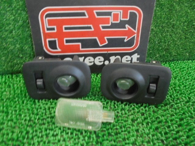 7EC2656OC5 ) トヨタ bB QNC20/QNC25 純正ルームランプセット拍卖