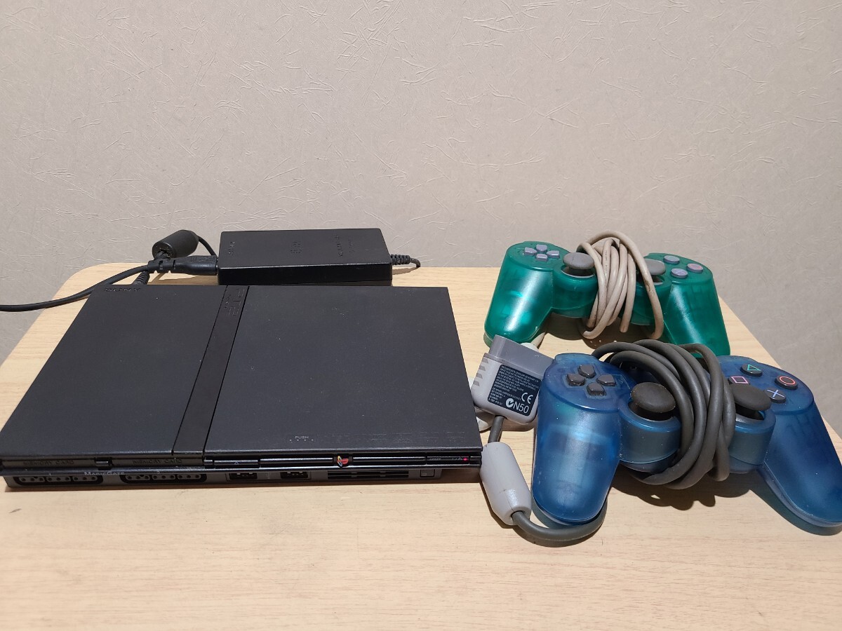 ★SONY ソニー PlayStation2 プレイステーション2 SCPH-70000 ACアダプター・コントローラー2個付き 通電確認 PS2 プレステ2 薄型 現状品拍卖