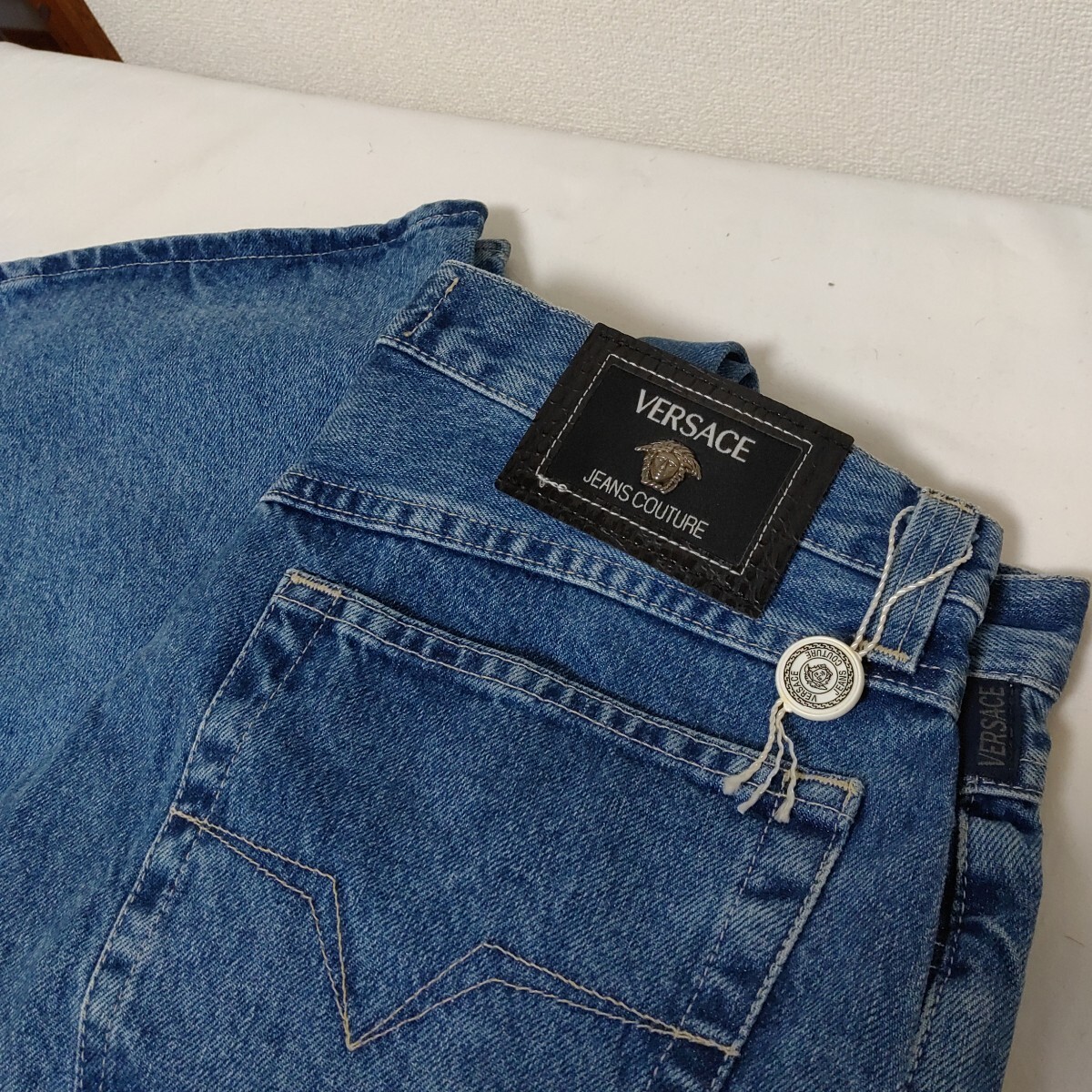 ①【タグ付き】ヴェルサーチ VERSACE Jeans couture 29 43 メドゥーサ ジーンズ 1105-H5-TA1拍卖